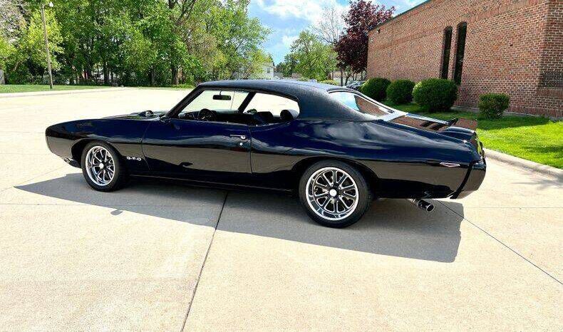 
								Pontiac GTO full									