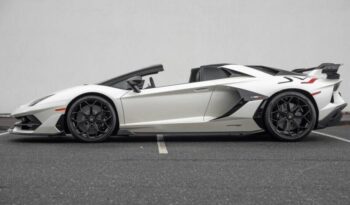 
									Lamborghini Aventador full								