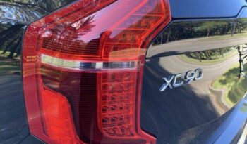 
									Volvo XC90 Recharge full								