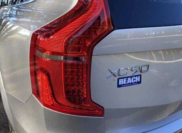 
								Volvo XC90 Recharge full									