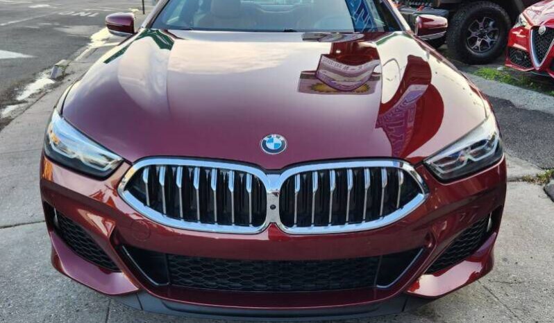 
								BMW 8 Series full									