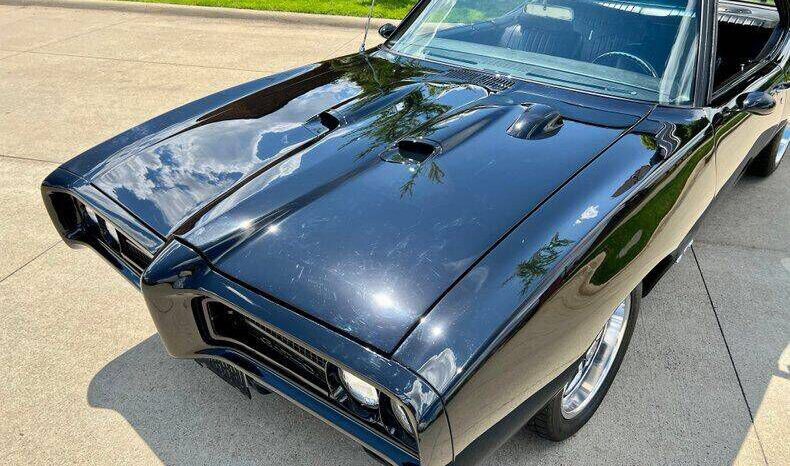 
								Pontiac GTO full									