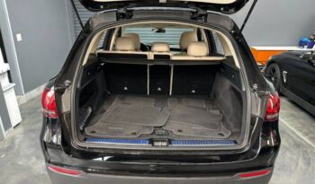 
									Mercedes-Benz GLC full								