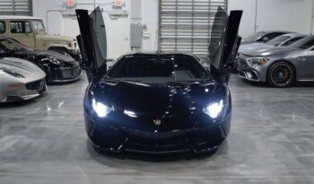 
									Lamborghini Aventador full								