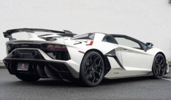 
									Lamborghini Aventador full								