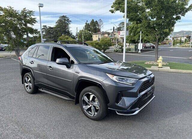 
								Toyota RAV4 Prime full									