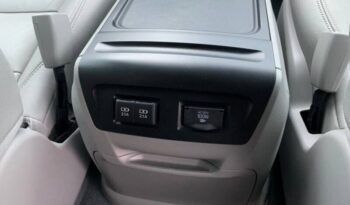 
									Toyota Sienna full								