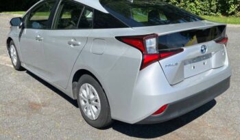 
									Toyota Prius full								