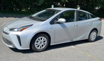 
									Toyota Prius full								