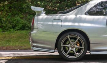 
									Nissan GT-R full								