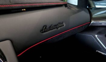 
									Lamborghini Aventador full								