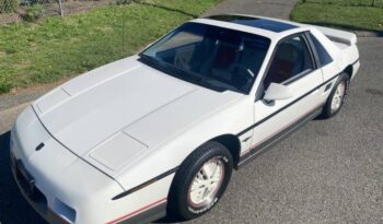 
									Pontiac Fiero full								