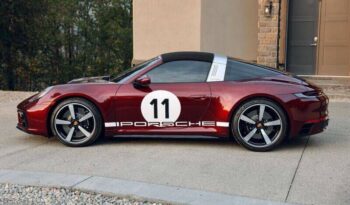 
									2021 Porsche 911 full								