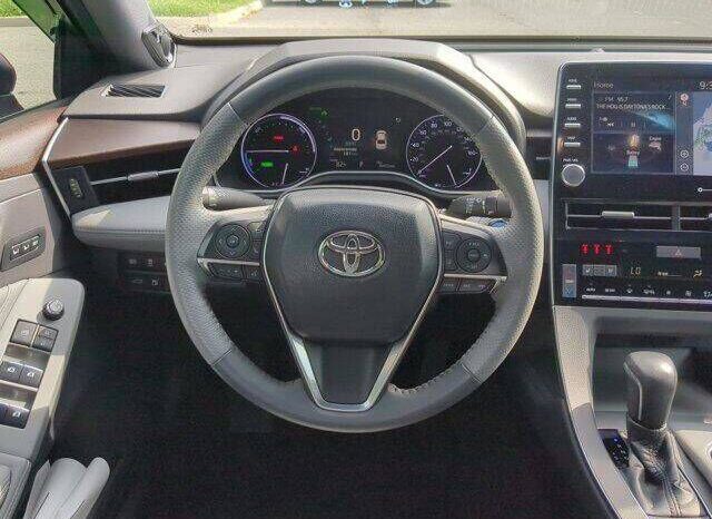 
								Toyota Avalon Hybrid full									