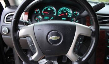 
									Chevrolet Avalanche full								