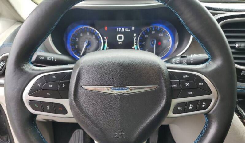 
								Chrysler Pacifica full									