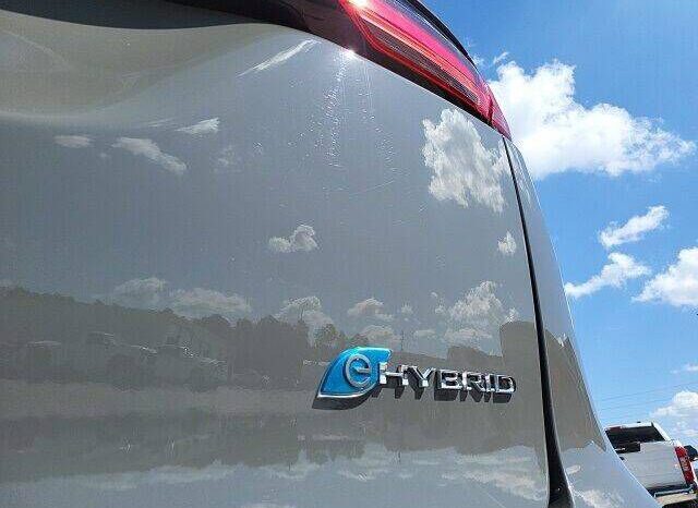 
								Chrysler Pacifica Hybrid full									