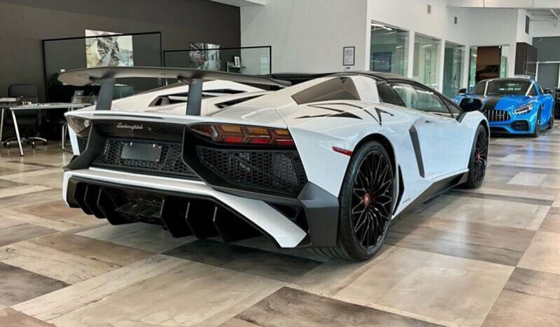 
								Lamborghini Aventador full									