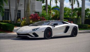 
									Lamborghini Aventador full								