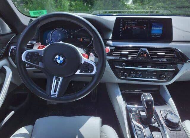 
								BMW M5 full									