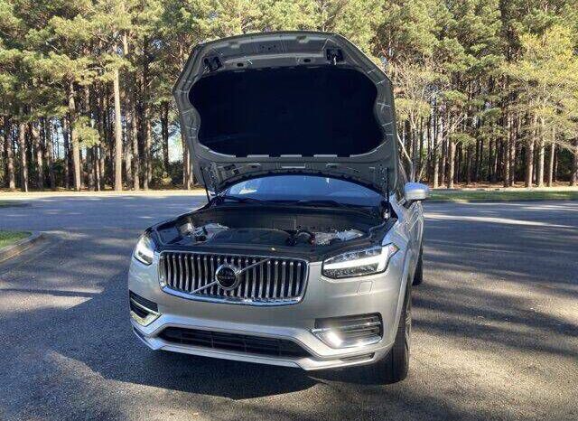 
								Volvo XC90 Recharge full									