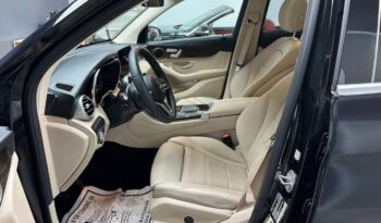 
									Mercedes-Benz GLC full								