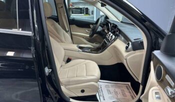 
									Mercedes-Benz GLC full								