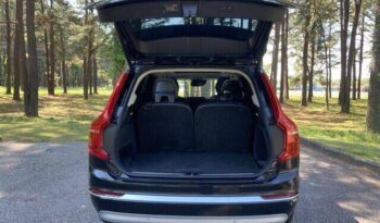 
									Volvo XC90 Recharge full								