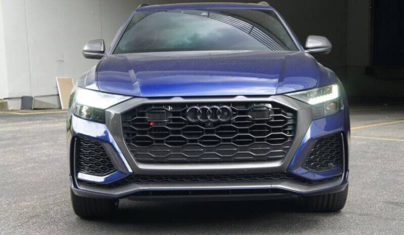 
								Audi RS Q8 full									