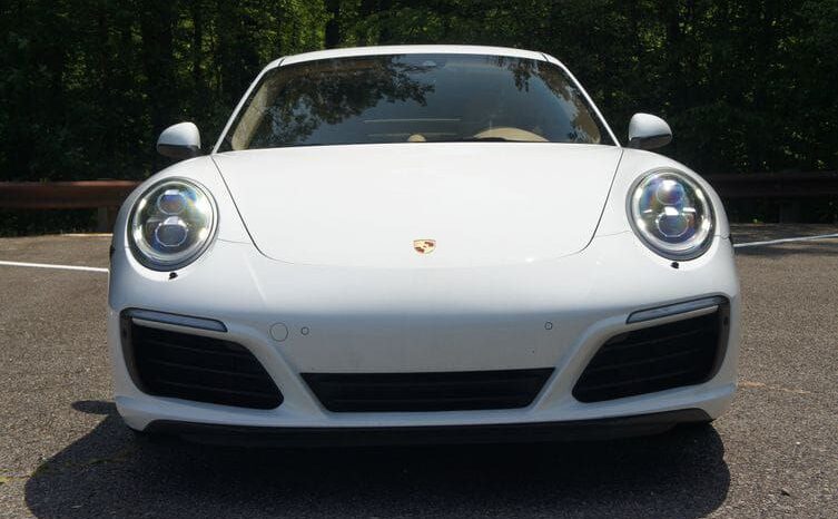 
								Porsche 911 Carrera S full									