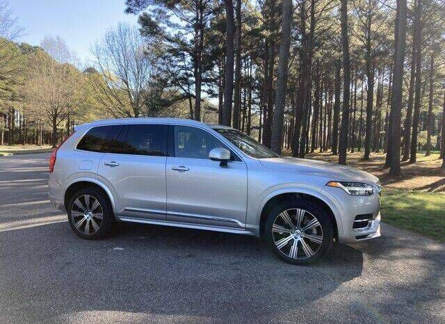 
								Volvo XC90 Recharge full									