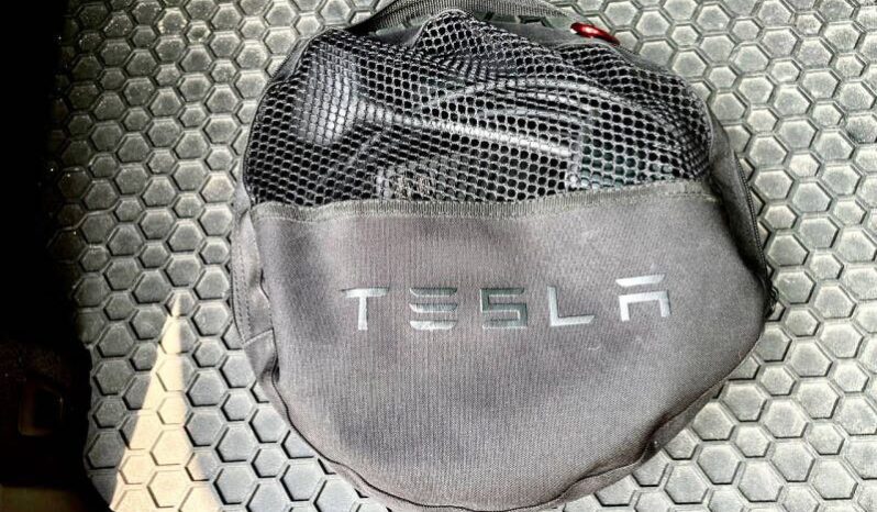 
								Tesla Model X full									