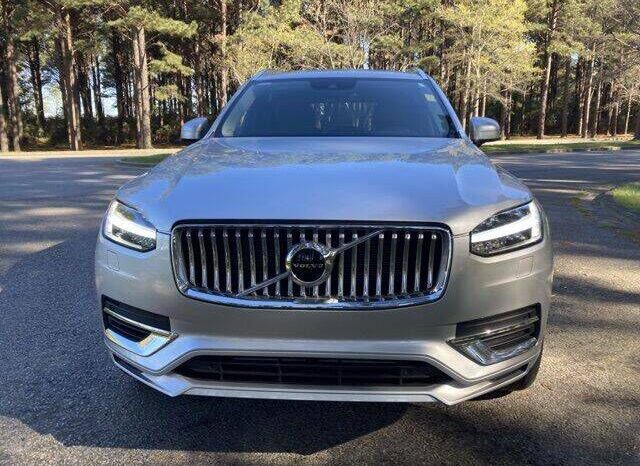 
								Volvo XC90 Recharge full									