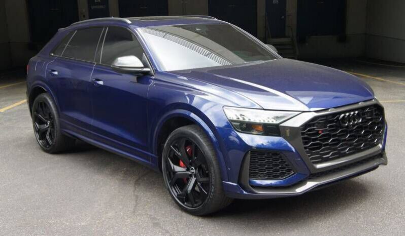 
								Audi RS Q8 full									