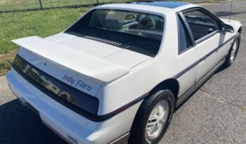 
									Pontiac Fiero full								