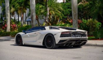 
									Lamborghini Aventador full								