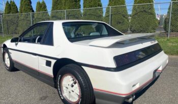 
									Pontiac Fiero full								