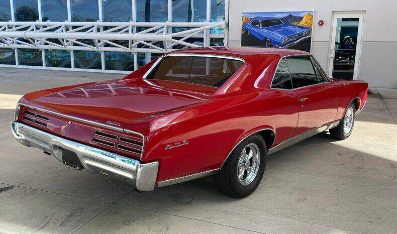 
								Pontiac GTO full									