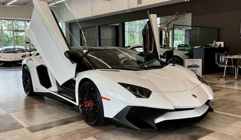 
								Lamborghini Aventador full									