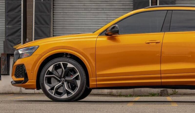 
								Audi RS Q8 full									