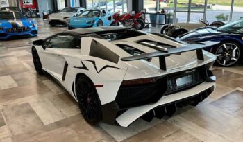 
									Lamborghini Aventador full								