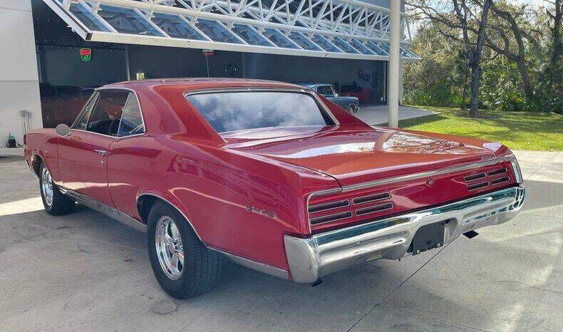 
								Pontiac GTO full									