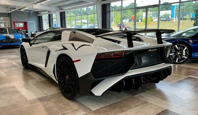 
								Lamborghini Aventador full									