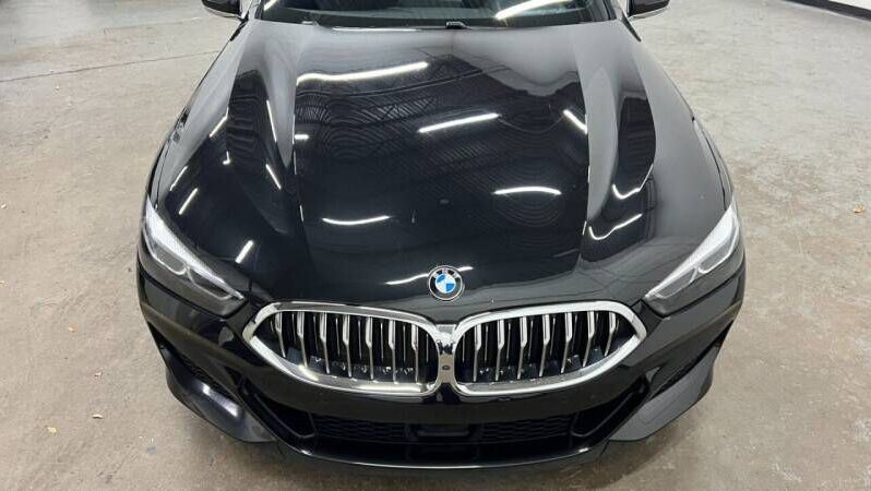 
								BMW 8 Series full									