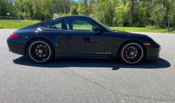 
									Porsche 911 GTS full								