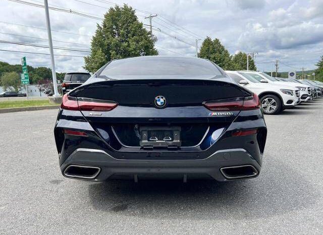 
								BMW 8 Series full									