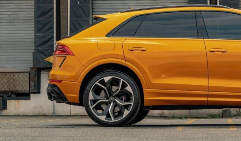 
								Audi RS Q8 full									