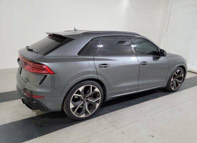 
								Audi RS Q8 full									