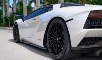 
									Lamborghini Aventador full								