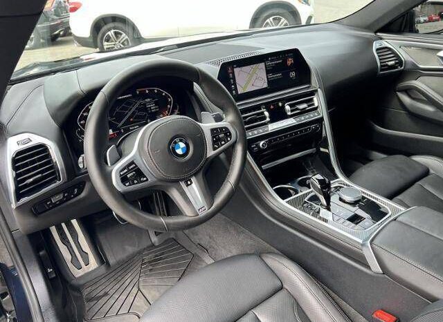 
								BMW 8 Series full									